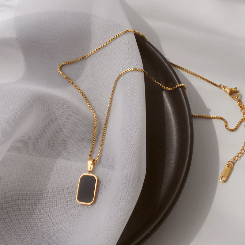 Rectangular Pendant Necklace Design 18K Gold Non-Fading Fashion Small Black for Men Titanium Steel Necklace for Women