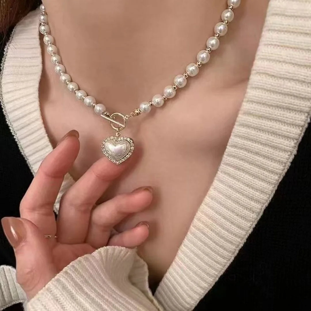 Elegant Pearl Necklace for Women Heart Pendant Necklaces Luxury Imitation Pearls Chain Necklaces Korean Jewelry Girls Gifts